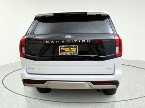 Used 2025 Ford Expedition Max Platinum AWD/4WD image 7
