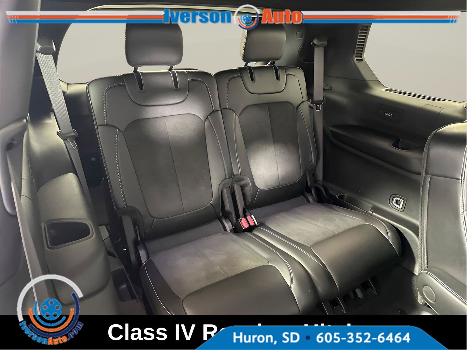 Used 2024 Jeep Grand Cherokee L Altitude AWD/4WD image 27