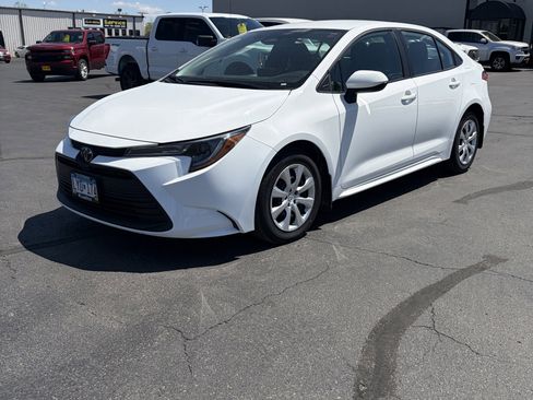 Used 2024 Toyota Corolla LE FWD image 1