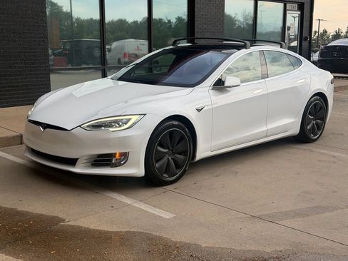 Used 2021 Tesla Model S Long Range Plus AWD/4WD image 17
