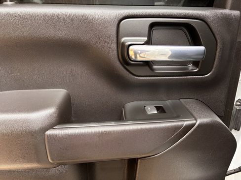 Certified 2024 Chevrolet Silverado 2500 Custom w/ Custom Convenience Package image 16