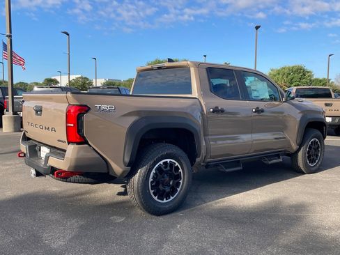 New 2026 Toyota Tacoma TRD Off-Road AWD/4WD image 4