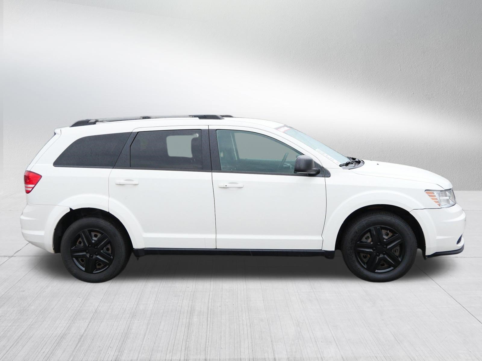 Used 2017 Dodge Journey SE FWD image 8