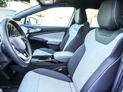 New 2026 Volkswagen ID.4 Pro image 26