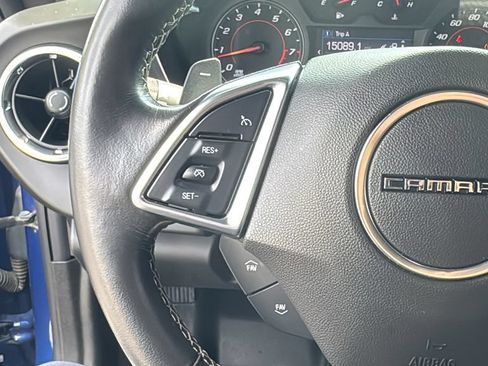 Used 2022 Chevrolet Camaro LT w/ Technology Package RWD image 20