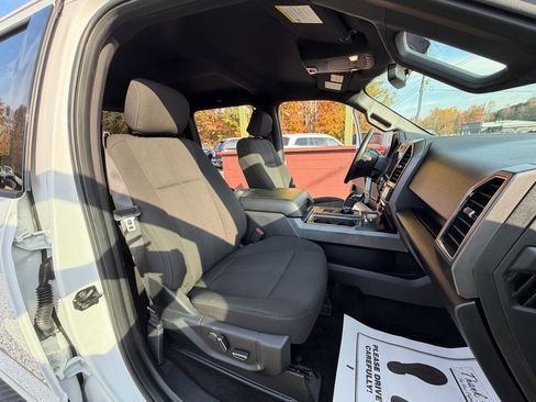 Used 2017 Ford F150 XLT w/ Equipment Group 302A Luxury image 18