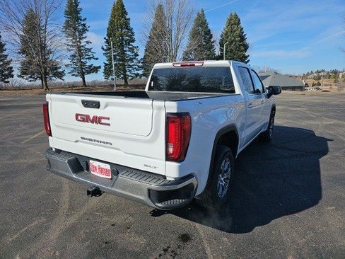 Used 2025 GMC Sierra 1500 SLT image 6