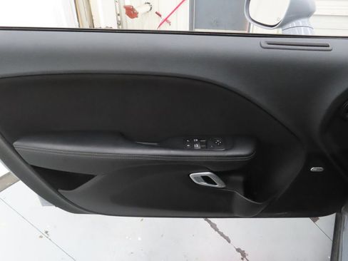 Used 2021 Dodge Challenger R/T Scat Pack RWD image 9