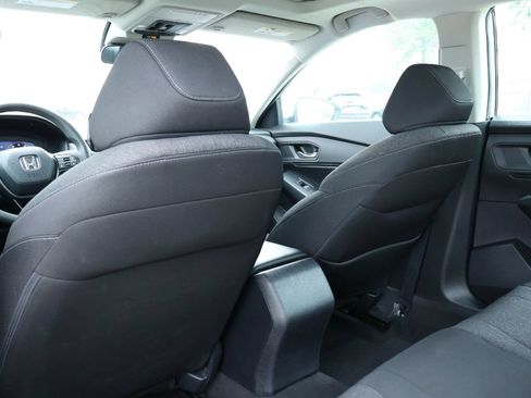 Used 2023 Honda Accord EX image 12
