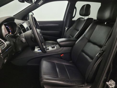 Used 2019 Jeep Grand Cherokee Limited image 17