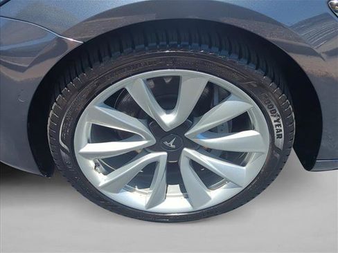 Used 2018 Tesla Model 3 Long Range RWD image 28