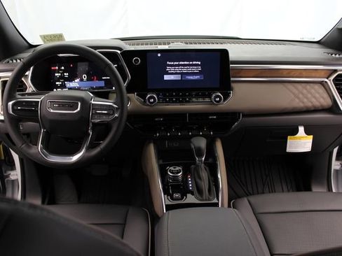New 2026 GMC Canyon Denali AWD/4WD image 21