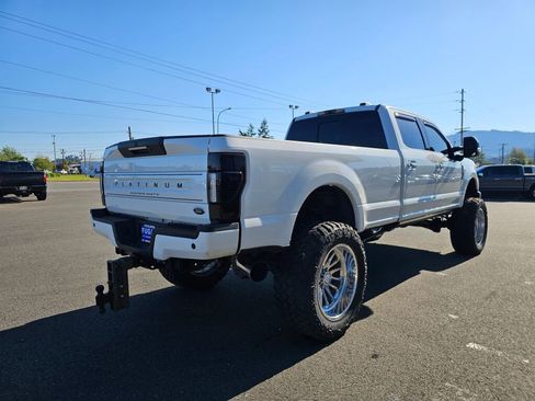 Used 2022 Ford F350 Platinum w/ FX4 Off-Road Package AWD/4WD image 6