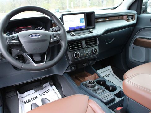 Used 2024 Ford Maverick Lariat image 25