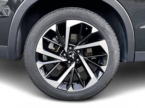 Used 2024 Mitsubishi Outlander SE image 35