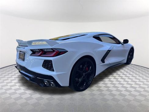 Used 2021 Chevrolet Corvette Stingray Preferred Cpe w/ Z51 Performance Package image 5