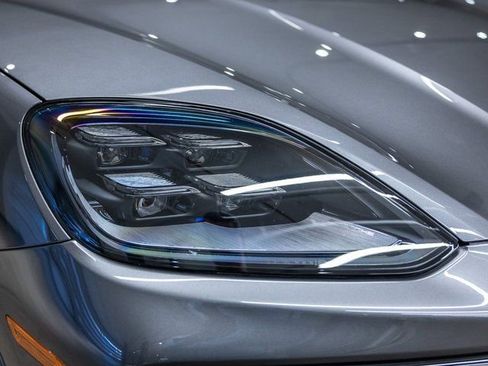 Certified 2025 Porsche Cayenne Coupe AWD/4WD image 13
