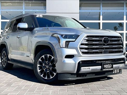 Used 2025 Toyota Sequoia SR5 image 3