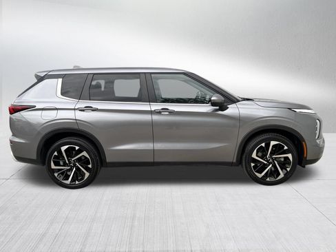 Used 2024 Mitsubishi Outlander SE FWD image 5