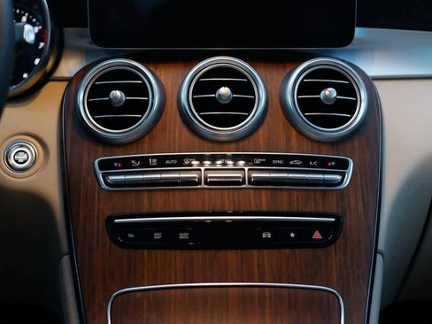 Certified 2022 Mercedes-Benz GLC 300 4MATIC image 38