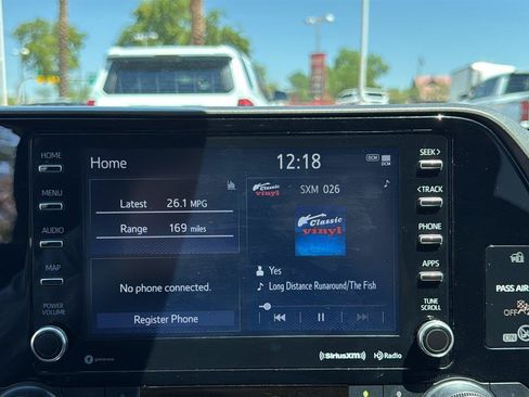 Used 2021 Toyota Highlander LE FWD image 21