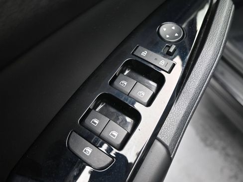 Certified 2024 Kia Sportage EX AWD/4WD image 13