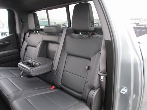 Used 2023 GMC Sierra 1500 SLT w/ SLT Convenience Package image 20