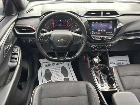 Used 2021 Chevrolet TrailBlazer RS w/ Technology Package FWD image 34
