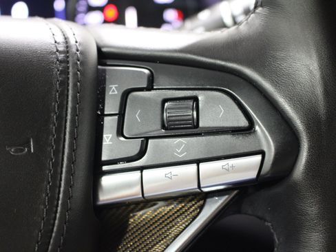 Used 2022 Cadillac XT6 Premium Luxury w/ Platinum Package AWD/4WD image 14