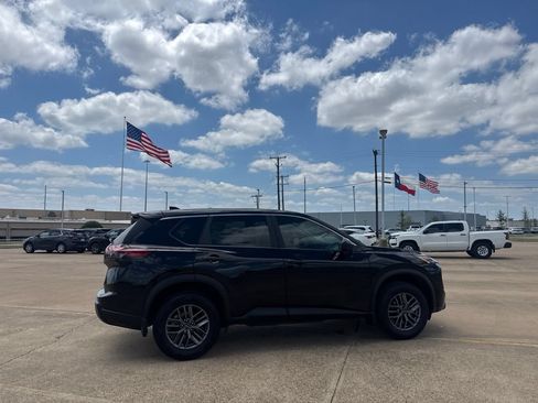 Used 2026 Nissan Rogue S FWD image 25