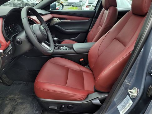 Certified 2025 MAZDA MAZDA3 2.5 S Hatchback w/ Premium Pkg image 20