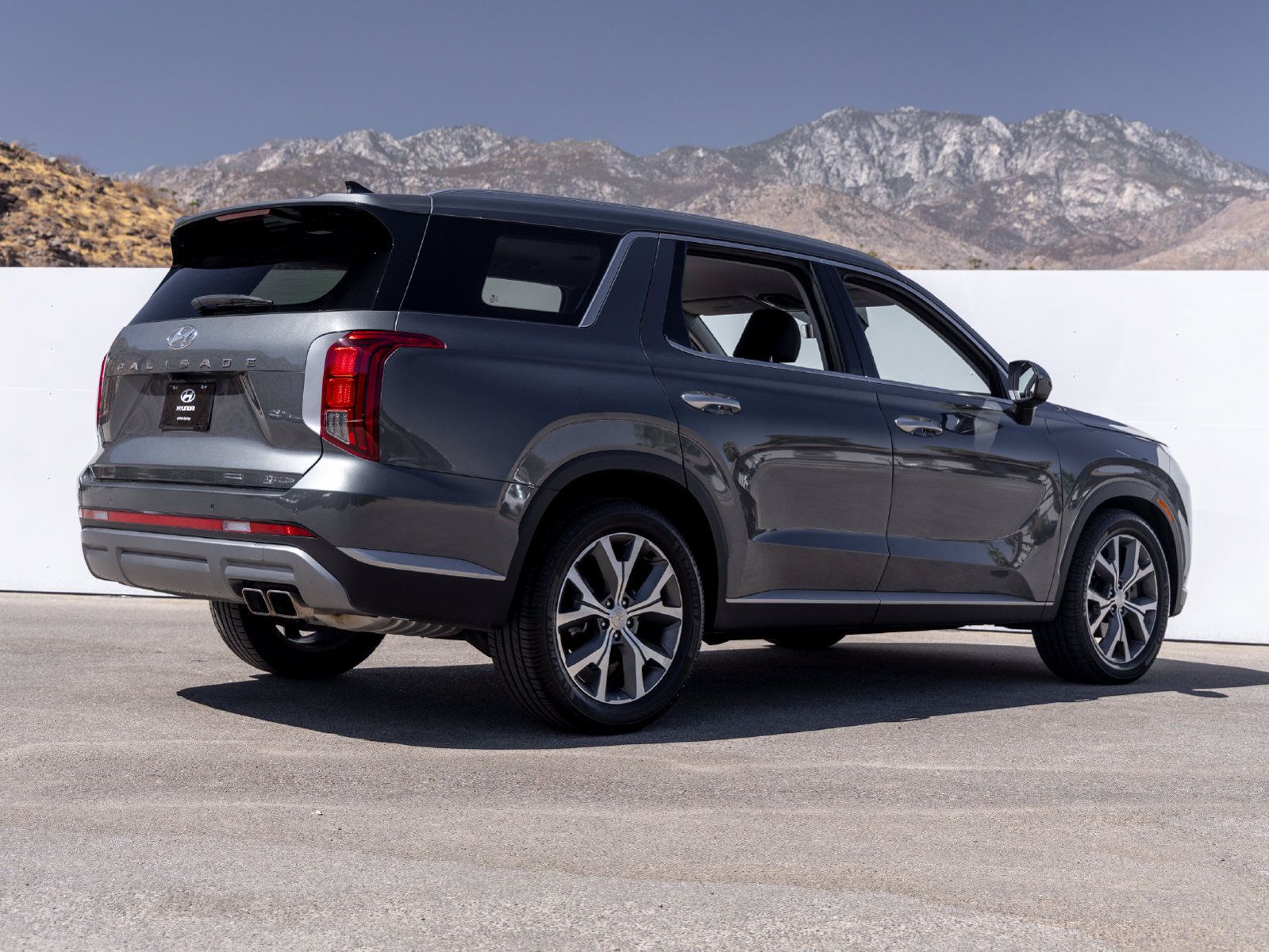 Used 2024 Hyundai Palisade SEL FWD image 7