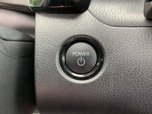 Used 2026 Toyota Camry SE FWD image 25