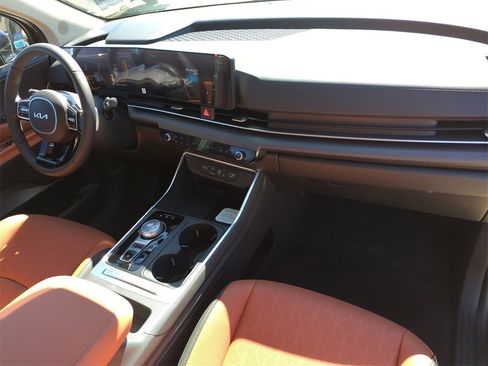 New 2026 Kia Carnival EX image 12