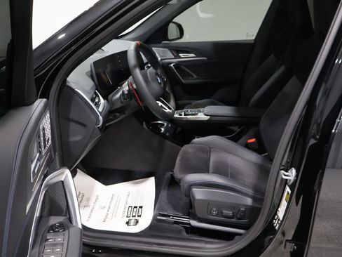 Used 2025 BMW X1 M35i w/ Premium Package image 10