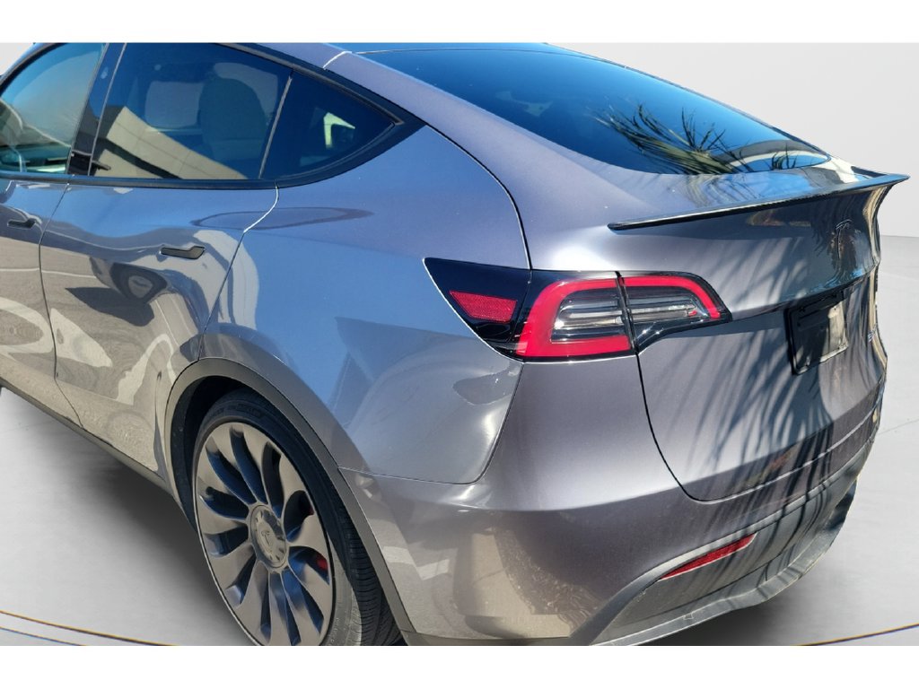 Used 2024 Tesla Model Y Performance AWD/4WD image 4