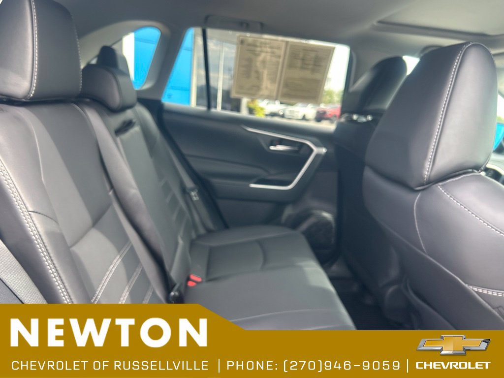 Used 2025 Toyota RAV4 XLE Premium w/ Weather Package AWD/4WD image 21