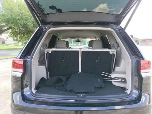Used 2021 Volkswagen Atlas SE w/ Towing Package AWD/4WD image 35