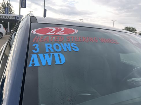Used 2022 Buick Enclave Essence w/ LPO, Touring Package AWD/4WD image 22