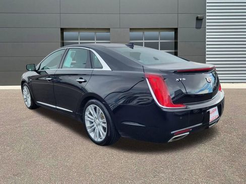 Used 2018 Cadillac XTS Luxury image 3