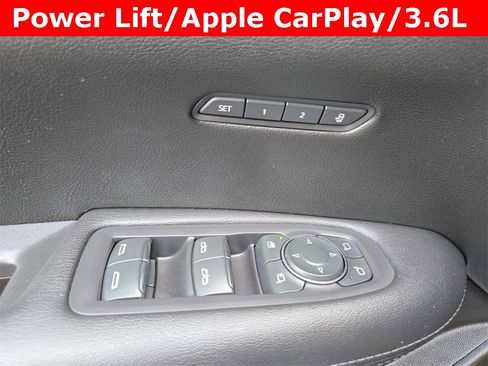 Used 2022 Cadillac XT5 Premium Luxury image 36