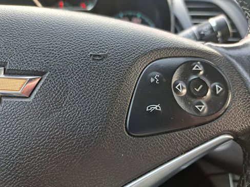Used 2018 Chevrolet Impala LT image 12