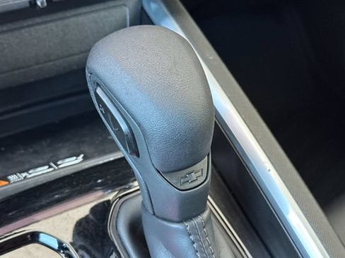Used 2025 Chevrolet Colorado Trail Boss AWD/4WD image 33