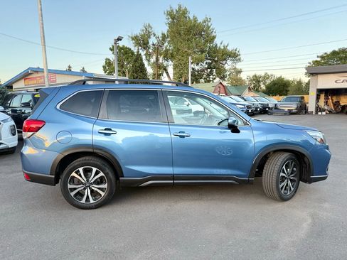Used 2021 Subaru Forester Limited image 9