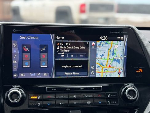 Used 2022 Toyota Highlander Limited image 17