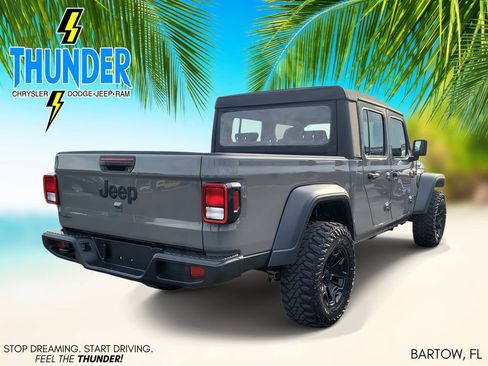 Used 2020 Jeep Gladiator Sport image 4