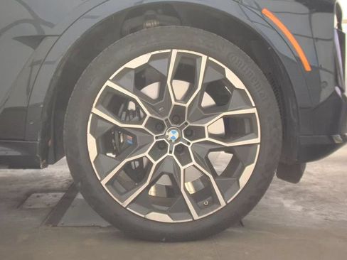 Used 2025 BMW X7 M60i AWD/4WD image 13