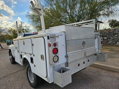 Used 2014 Chevrolet Silverado 3500 W/T image 4