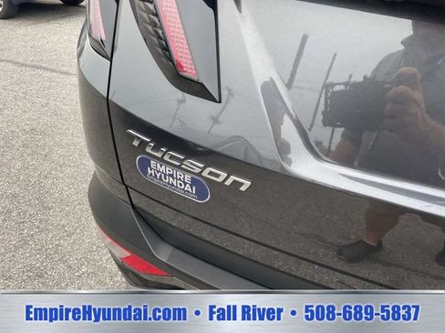Certified 2023 Hyundai Tucson Limited AWD/4WD image 5