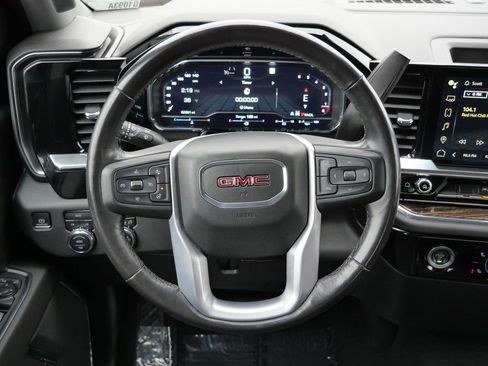 Used 2022 GMC Sierra 1500 Elevation w/ LPO, Elevation Black Package image 16